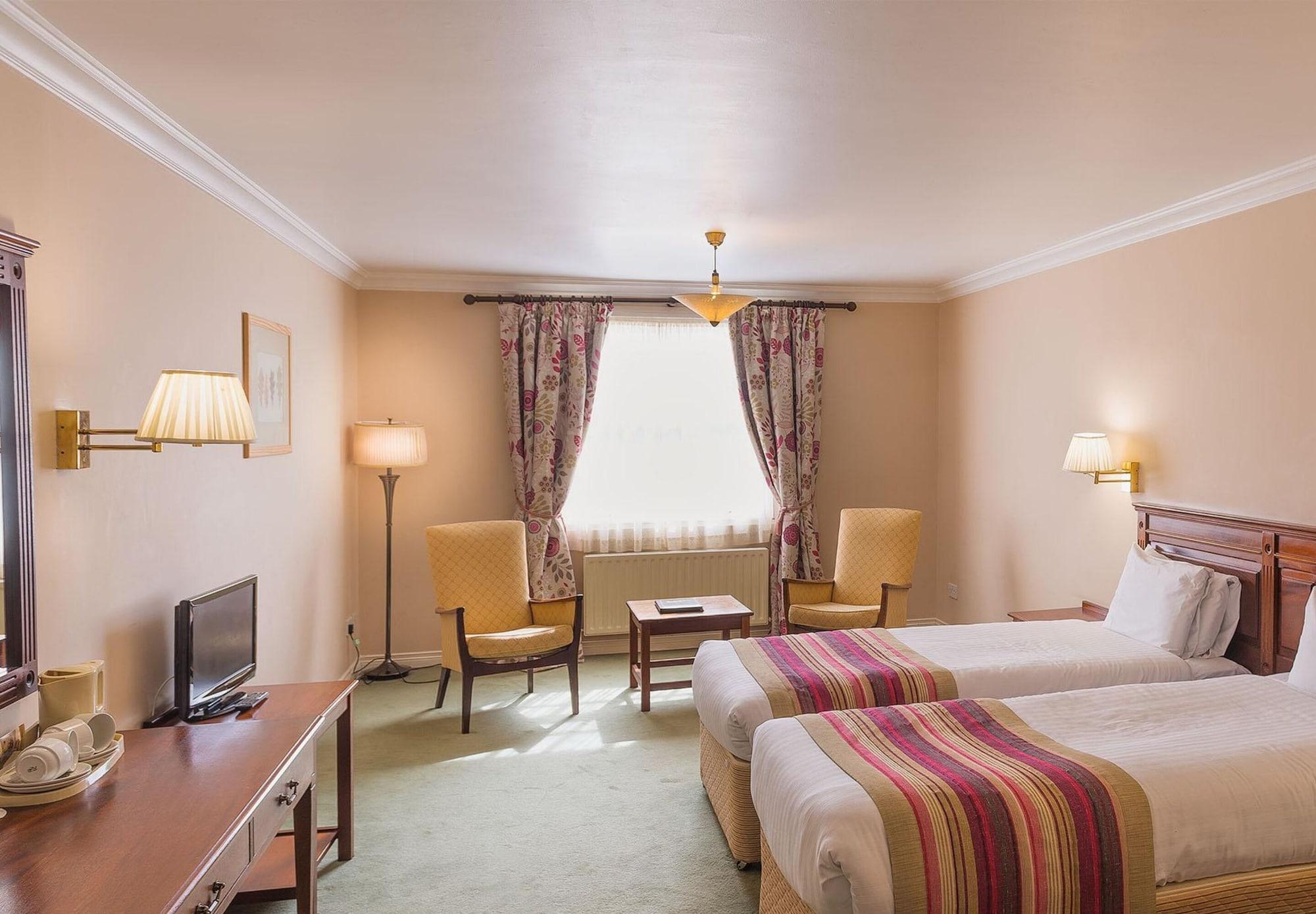 Londonderry Arms Hotel Carnlough Esterno foto