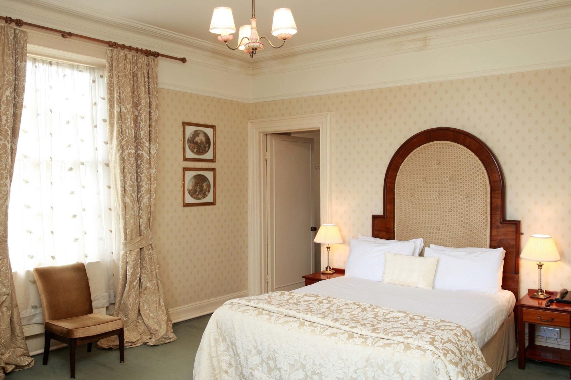 Londonderry Arms Hotel Carnlough Esterno foto