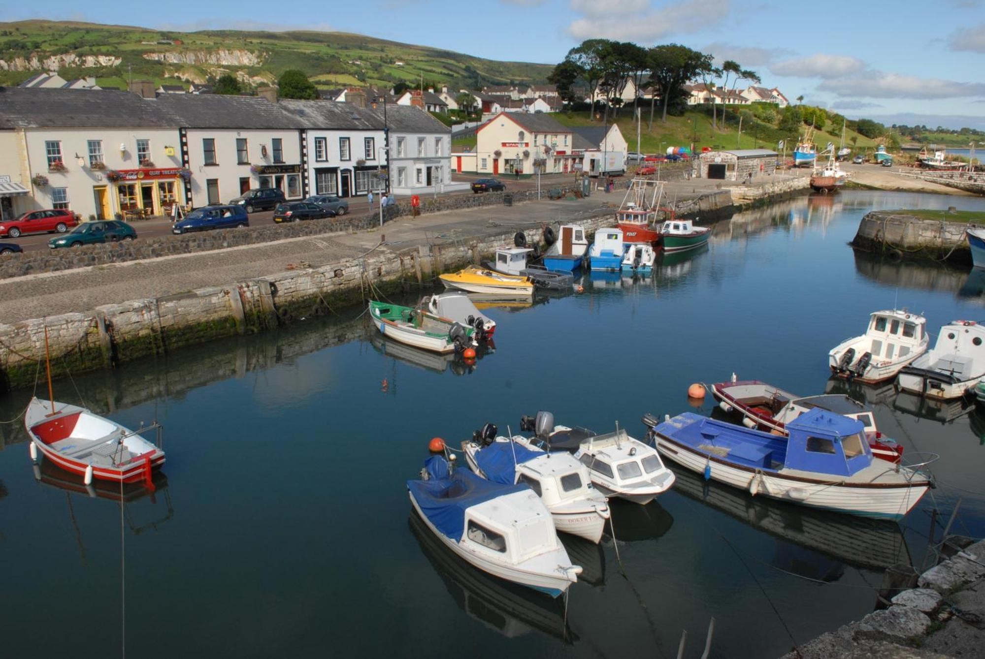 Londonderry Arms Hotel Carnlough Esterno foto