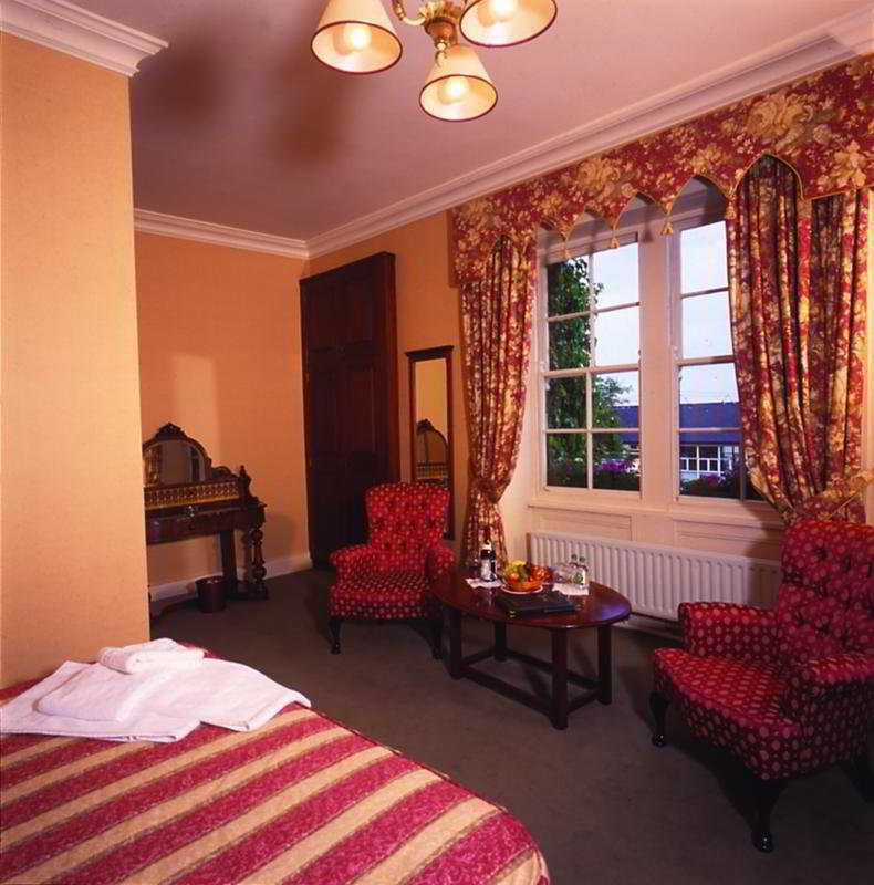 Londonderry Arms Hotel Carnlough Esterno foto