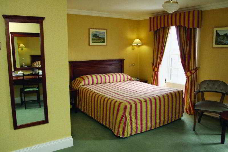 Londonderry Arms Hotel Carnlough Esterno foto