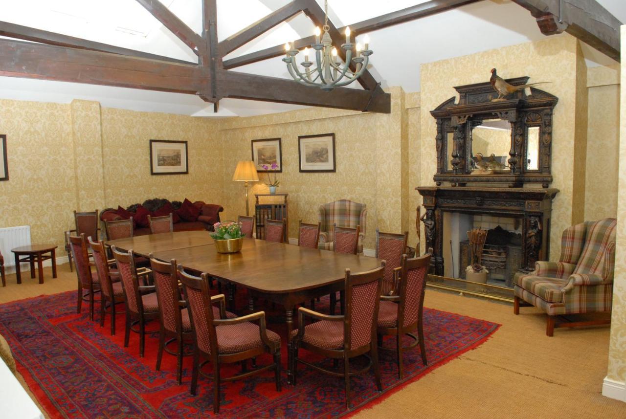 Londonderry Arms Hotel Carnlough Esterno foto