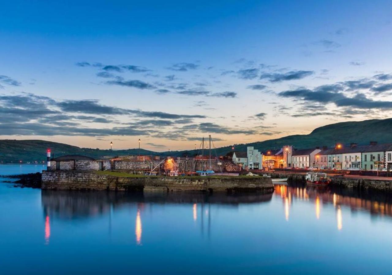 Londonderry Arms Hotel Carnlough Esterno foto