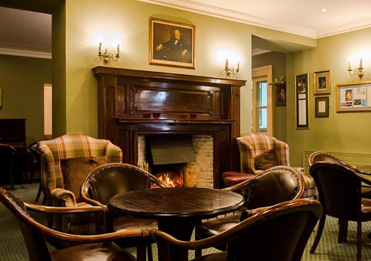 Londonderry Arms Hotel Carnlough Esterno foto